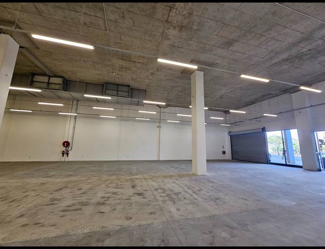 700M² RETAIL TO LET IN GREENSTONE HILL